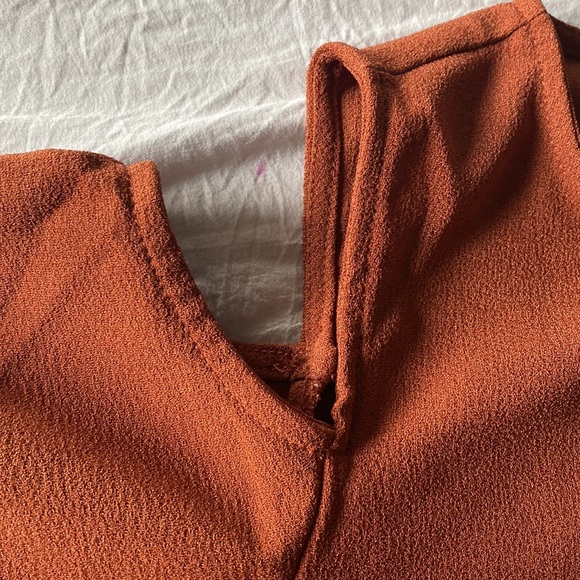 COLD shoulder dress - Picture 3 of 10